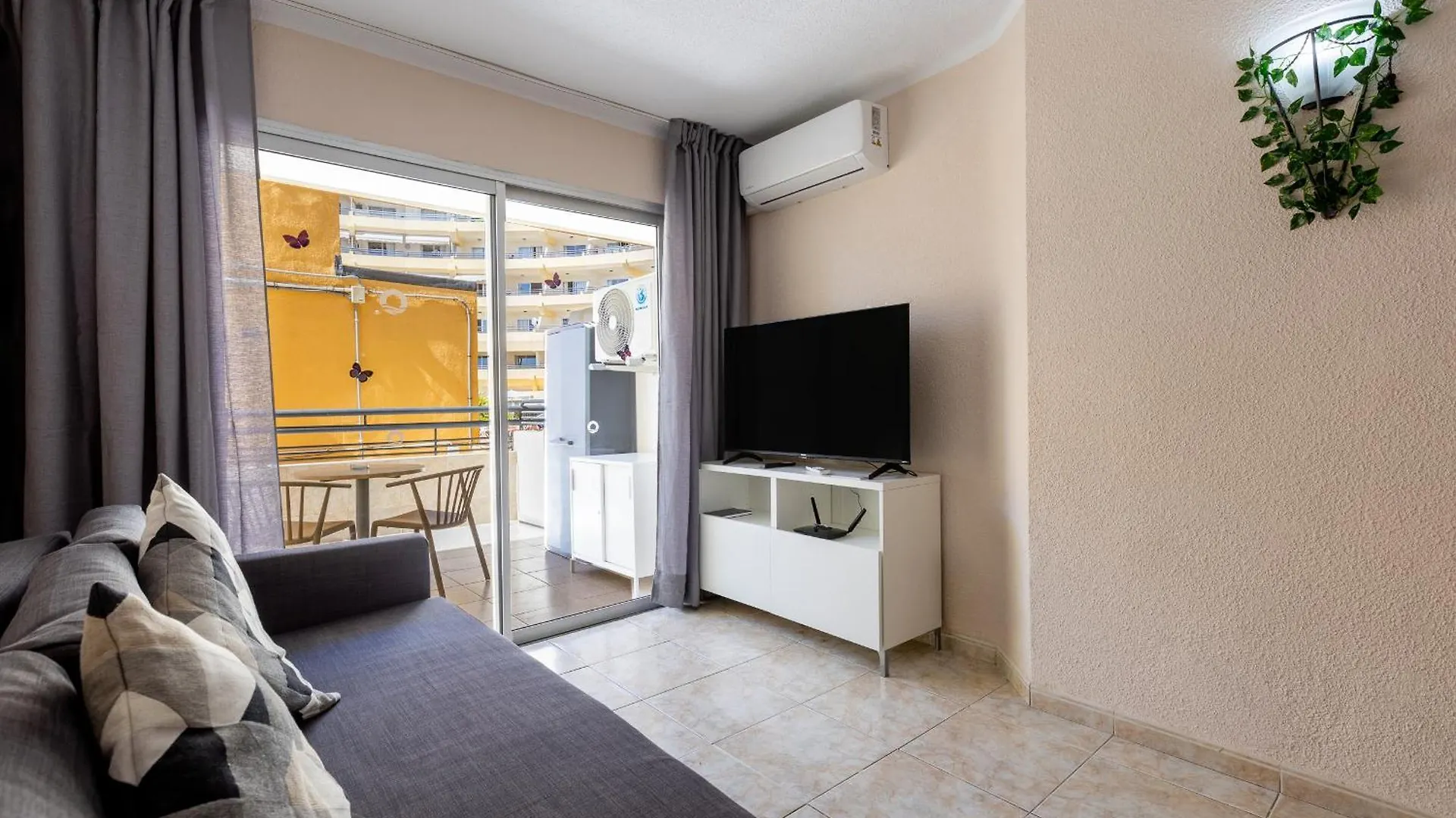 Great Location W 1 Bedroom Costa Adeje Apartment
